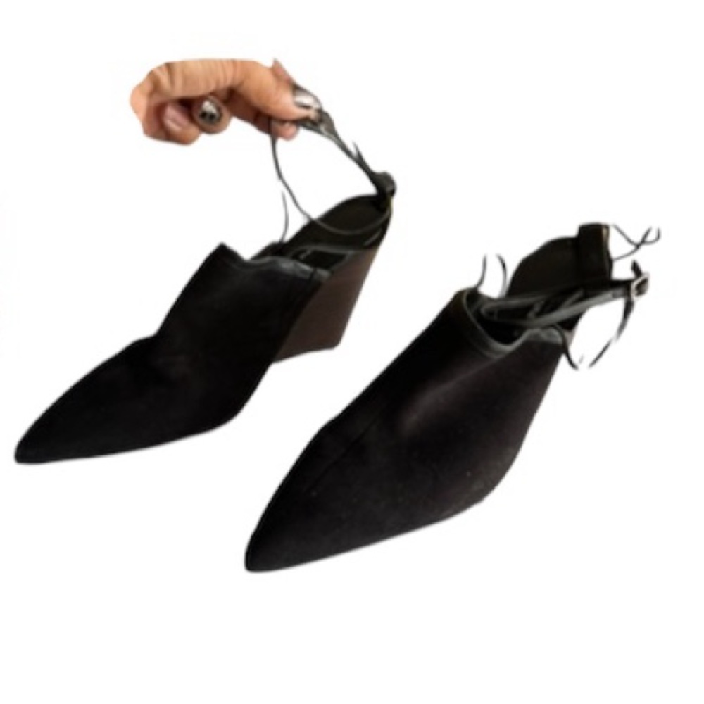 Elegant Black Women's Wedge Shoes New never worn boutique shoe-no box